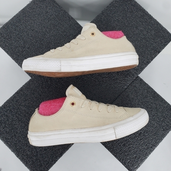 Converse Chuck II Craft Leather Low Top Women 7 Shoes 555956C Sneakers - Picture 3 of 14